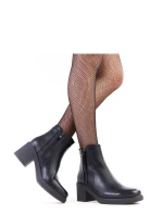 Boty na podpatku  model 218812 Solea