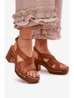 Kožené sandály na podpatku model 21699711 hnědé - Zazoo
