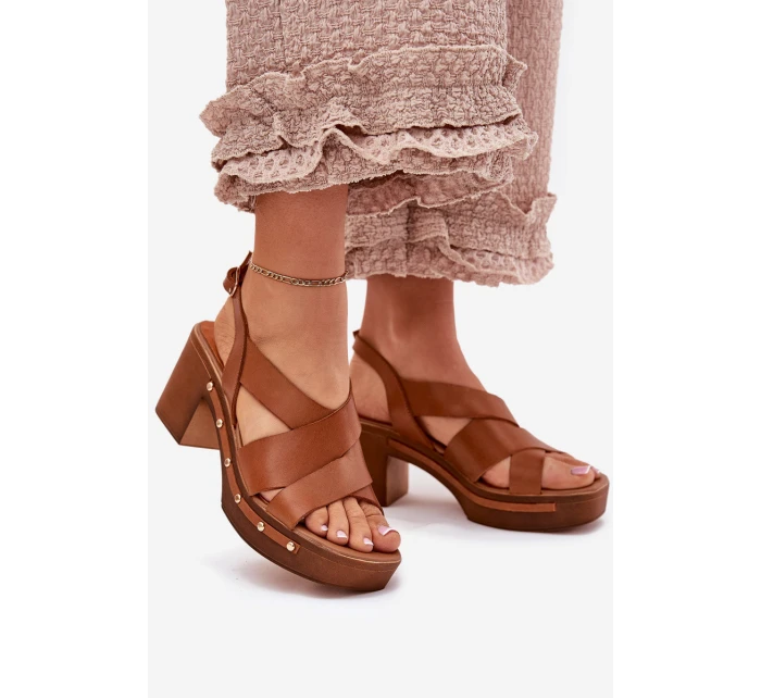 Kožené sandály na podpatku model 21699711 hnědé - Zazoo