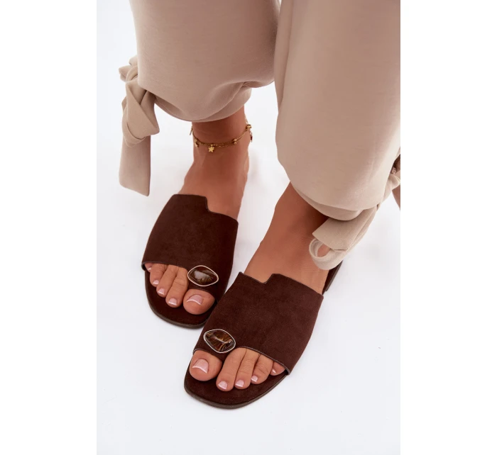 Dámské ploché pantofle s ozdobným detailem z eko semiše Čokoládové Selavine