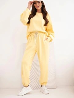 Dámský máslový komplet s volnou mikinou a kalhotami s nápisem LOVE žlutý