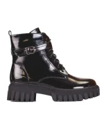 Komfortní dámské černé kotníčkové boty na plochém podpatku Komfortní dámské černé kotníčkové boty na plochém podpatku