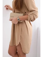 Šaty s delšími zády a pásem béžová Šaty s delšími zády a pásem béžová