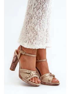 Dámské kožené sandály na podpatku Maciejka 06564-22 béžovo-zlaté