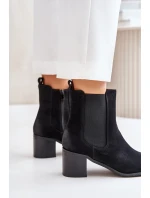 Zateplené dámské boty na podpatku černé Radeya Zateplené dámské boty na podpatku černé Radeya