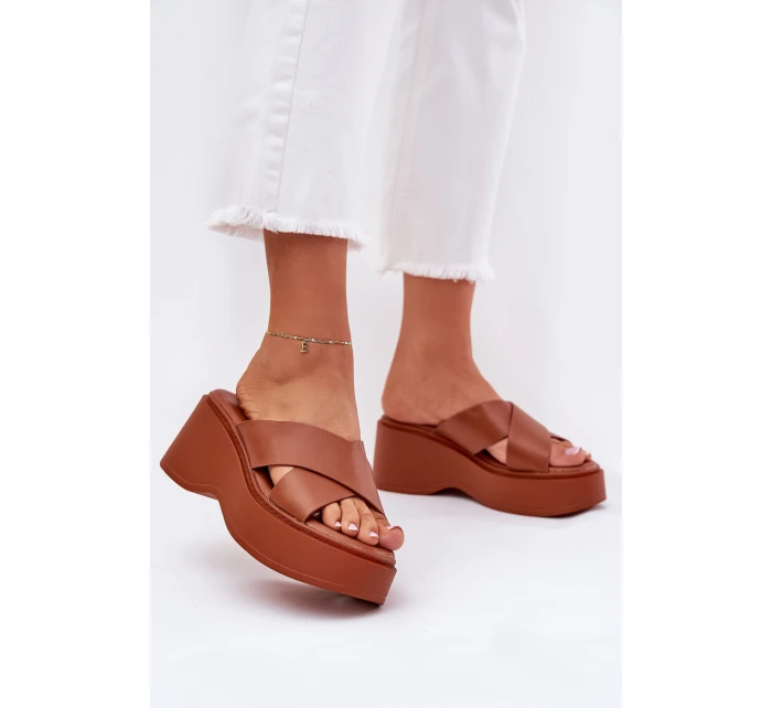 Dámské sandály na platformě a klínu camel Nelithraea Dámské sandály na platformě a klínu camel Nelithraea