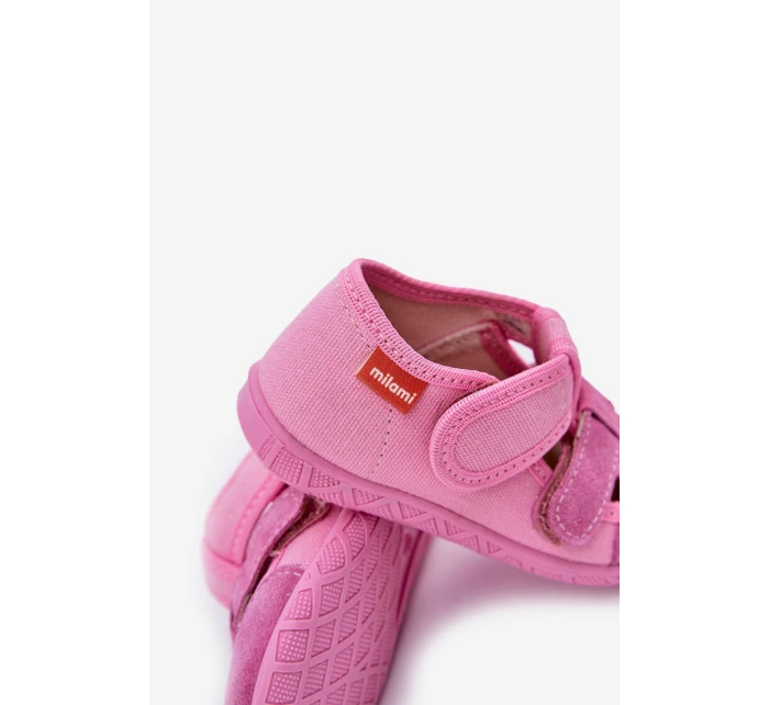 Pantofle Dětské Na Suchý Zip Růžové model 21682716 - Milami