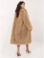 Tmavě béžový dlouhý dámský kabát z umělé kožešiny model 21818077 - Factory Price Tmavě béžový dlouhý dámský kabát z umělé kožešiny model 21818077 - Factory Price