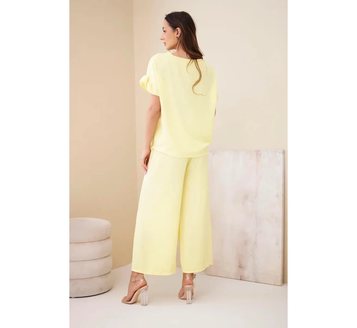 Dámský viskózový komplet s halenkou s potiskem a kalhotami žlutý
