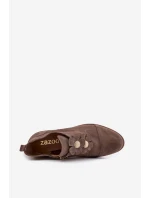 Semišové dámské polobotky s ozdobnými květinami model 21707536 tmavě béžové - Zazoo