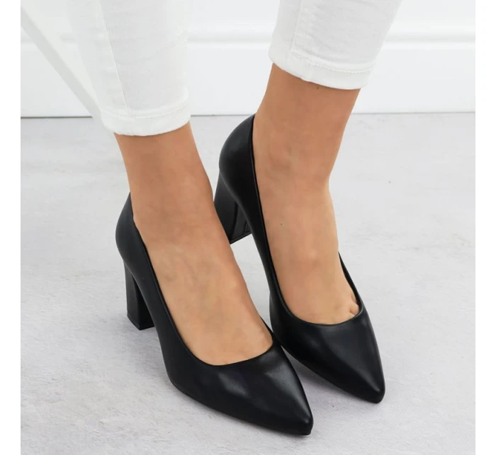 Dámské černé lodičky Sergio Leone s jehlovým podpatkem PB414