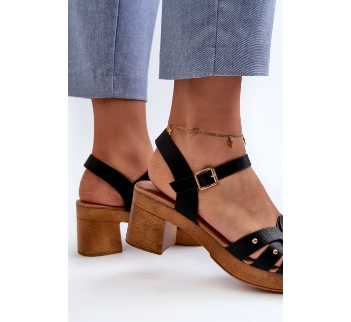 Dámské sandály na podpatku z eko kůže černé Assames Dámské sandály na podpatku z eko kůže černé Assames