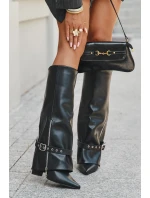 Dámské kozačky na klínku s ozdobným páskem eko kůže černé model 21708879 - Boto Dámské kozačky na klínku s ozdobným páskem eko kůže černé model 21708879 - Boto