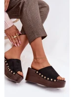 Dámské nazouváky na platformě se zlatými přezkami Eko semiš Černé Helivina