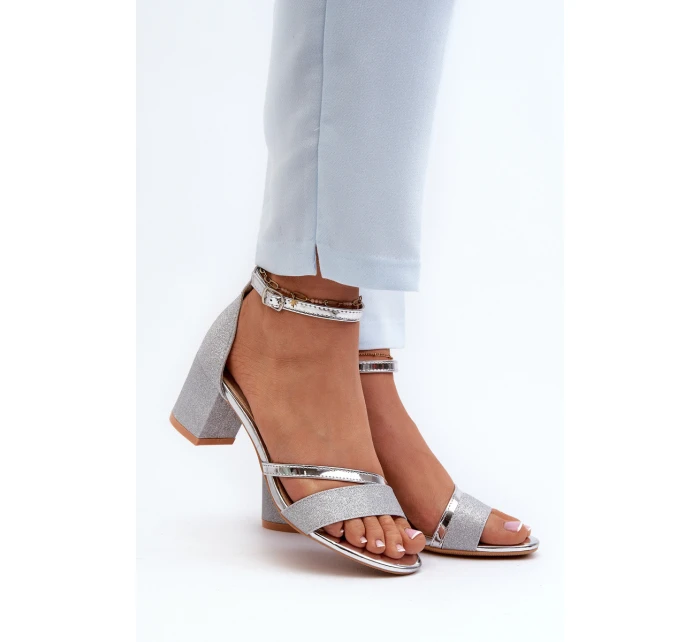Dámské sandály na nízkém podpatku stříbrné Ploemis