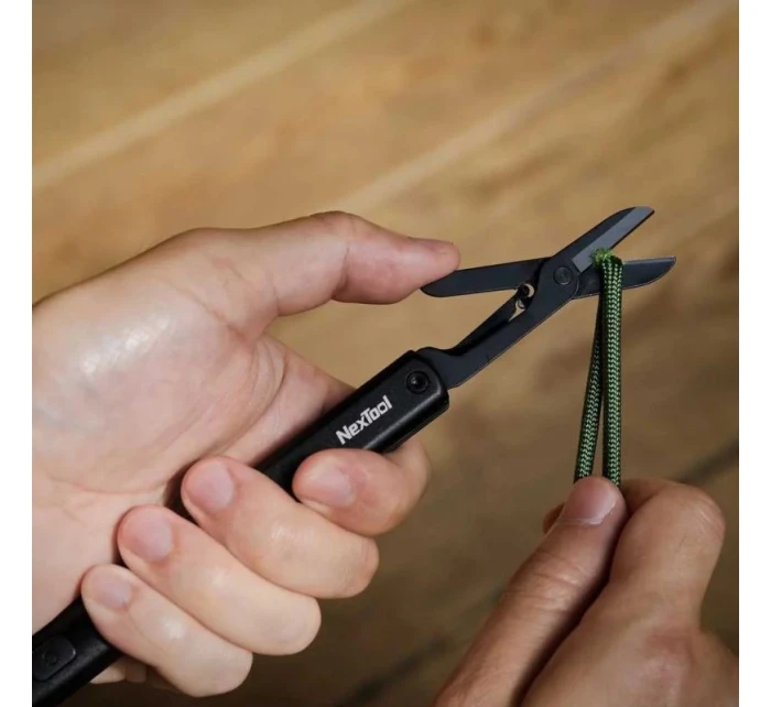 3 v 1 multifunkční svítilna + nůž + model 21746614 - NexTool