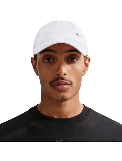 Nike Dri-FIT Club baseballová čepice bílá FB5372 101 Nike Dri-FIT Club baseballová čepice bílá FB5372 101