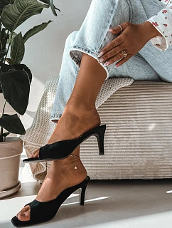 Dámské sandály na podpatku Černé model 22092064 - Boto