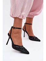 Dámské sandály na podpatku zdobené flitry a korálky Černé model 22092169 - Boto