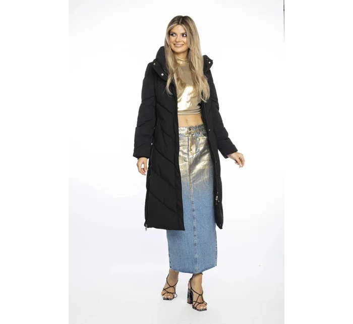 Černá jednoduchá dámská zimní bunda s kapucí Ann Gissy (AG1-3030) Černá jednoduchá dámská zimní bunda s kapucí Ann Gissy (AG1-3030)
