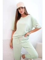 Dámský viskózový komplet s krátkým rukávem a nohavicemi světle mátová Dámský viskózový komplet s krátkým rukávem a nohavicemi světle mátová