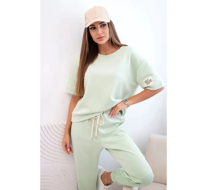 Dámský viskózový komplet s krátkým rukávem a nohavicemi světle mátová Dámský viskózový komplet s krátkým rukávem a nohavicemi světle mátová