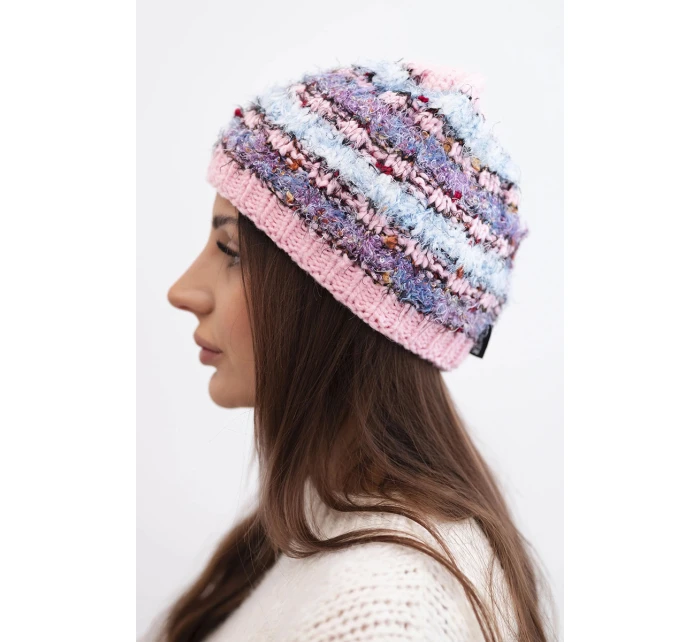 Dámská zimní vlněná čepice s ozdobnými krystalky K399 černá