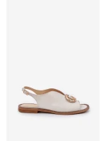 Kožené Sandály Na Plochém Podpatku S Dekorací Světle Béžové model 21685328 - Laura Messi Kožené Sandály Na Plochém Podpatku S Dekorací Světle Béžové model 21685328 - Laura Messi