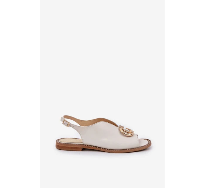 Kožené Sandály Na Plochém Podpatku S Dekorací Světle Béžové model 21685328 - Laura Messi Kožené Sandály Na Plochém Podpatku S Dekorací Světle Béžové model 21685328 - Laura Messi