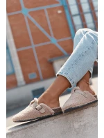 Dámské pantofle s kožíškem typu Béžové model 21709362 - Boto Dámské pantofle s kožíškem typu Béžové model 21709362 - Boto
