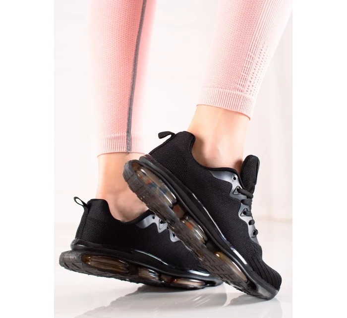 Exkluzívní  tenisky dámské černé bez podpatku