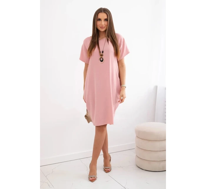 Šaty s kapsami a přívěskem tmavě pudrově růžová Šaty s kapsami a přívěskem tmavě pudrově růžová