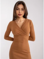 Sukienka LK SK model 21755172 jasny brązowy - FPrice Sukienka LK SK model 21755172 jasny brązowy - FPrice