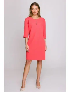 Šaty uvolněného střihu s výstřihem s  korálová barva model 20966115 - STYLOVE