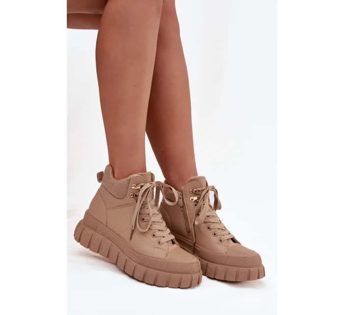 Dámské zateplené kozačky trapery na platformě Camel model 21747749 - Boto Dámské zateplené kozačky trapery na platformě Camel model 21747749 - Boto