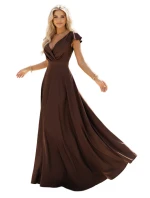 model 21489886 CRYSTAL saténové dlouhé šaty s výstřihem čokoládové - numoco