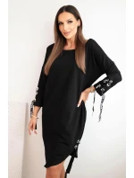 Dámská asymetrická šaty s ozdobnými model 21413453 a rukávem 3/4 modrá - K-Fashion