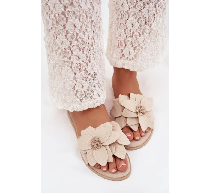 Dámské ploché nazouváky s ozdobnými květy Elzoria Dámské ploché nazouváky s ozdobnými květy Elzoria