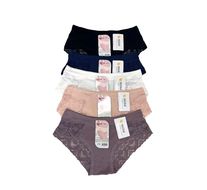 Figi model 21303177 A'12 modal - DC Girl