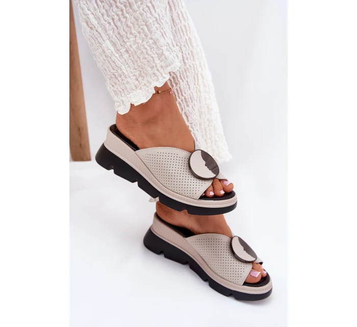 Dámské Kožené Sandály S Ozdobou Béžové S.Barski LR51-662