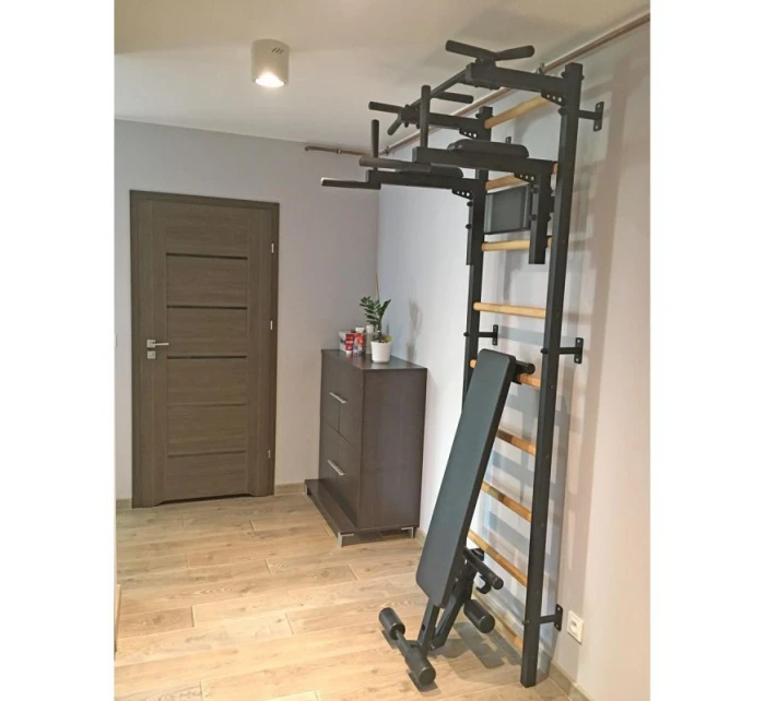 ROTAČNÍ CVIČEBNÍ LAVICE S KOLENNÍMI VÁLCI A SEDADLEM BENCHK B1B