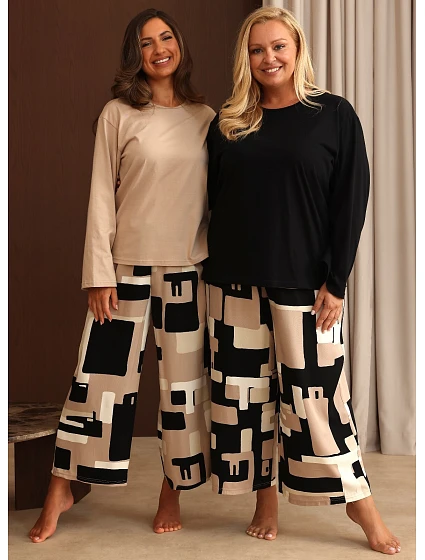 Pyžamo Regina 4021 dlouhé rukávy, velikosti M–2XL, Z26 Pyžamo Regina 4021 dlouhé rukávy, velikosti M–2XL, Z26