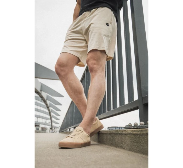 Leguán Naguro M trenéři 92800602817 Leguán Naguro M trenéři 92800602817