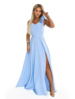 model 22141503 Elegantní večerní maxi šaty s rozparkem a růžemi modré - numoco