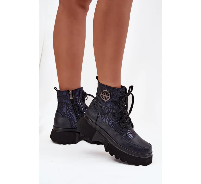 Kožené dámské boty na platformě s nápisy a ozdobným detailem Artiker 57C2271 tmavě modré