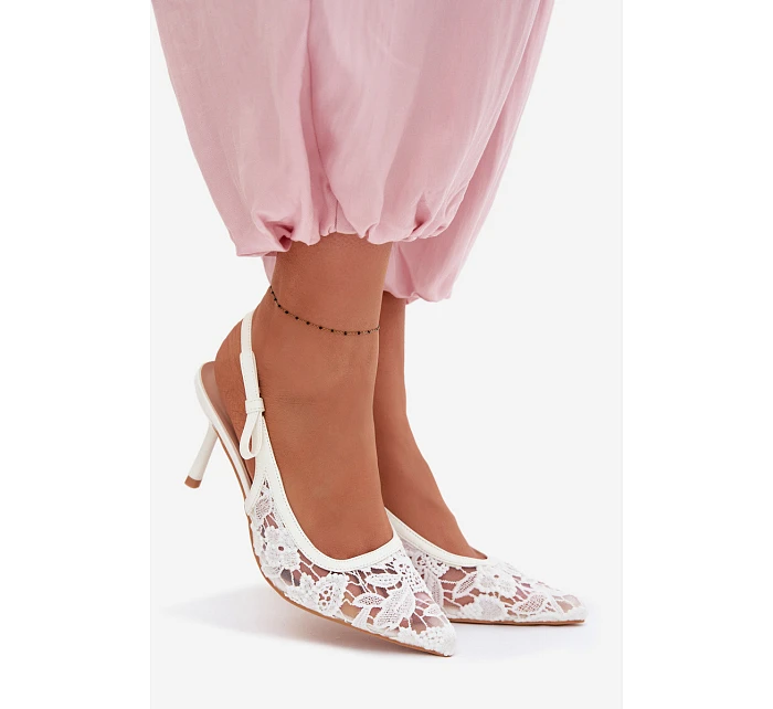 Dámské sandály na podpatku s krajkou bílé Pelivelle