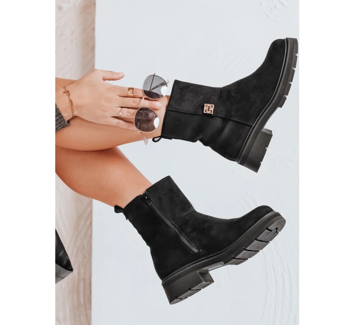 Dámské černé semišové kozačky model 21992354 - Dstreet Dámské černé semišové kozačky model 21992354 - Dstreet