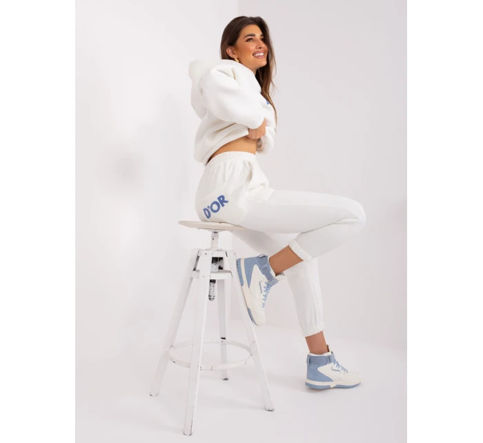 EM KMPL 802 set.97P ecru