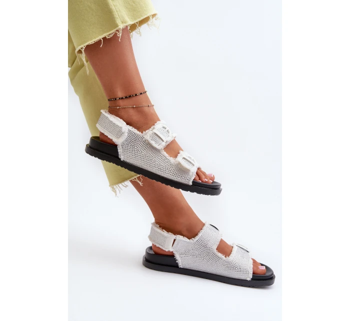 Dámské bílé zdobené džínové sandály model 21657662 - Boto