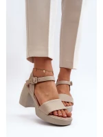 model 21647980 Dámské kožené sandály na podpatku Beige - Zazoo model 21647980 Dámské kožené sandály na podpatku Beige - Zazoo